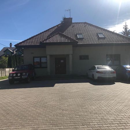 Klimatyzowane Apartamenty I Pokoje Przy Targach Kielce Exteriér fotografie