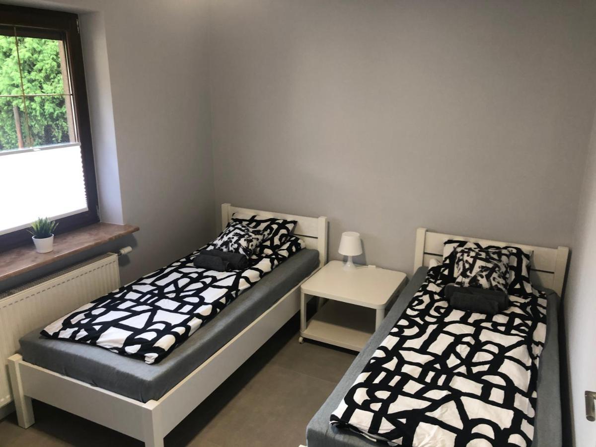 Klimatyzowane Apartamenty I Pokoje Przy Targach Kielce Exteriér fotografie