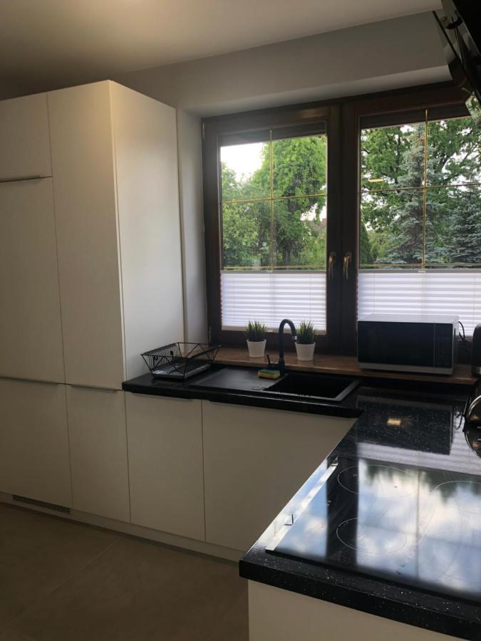 Klimatyzowane Apartamenty I Pokoje Przy Targach Kielce Exteriér fotografie