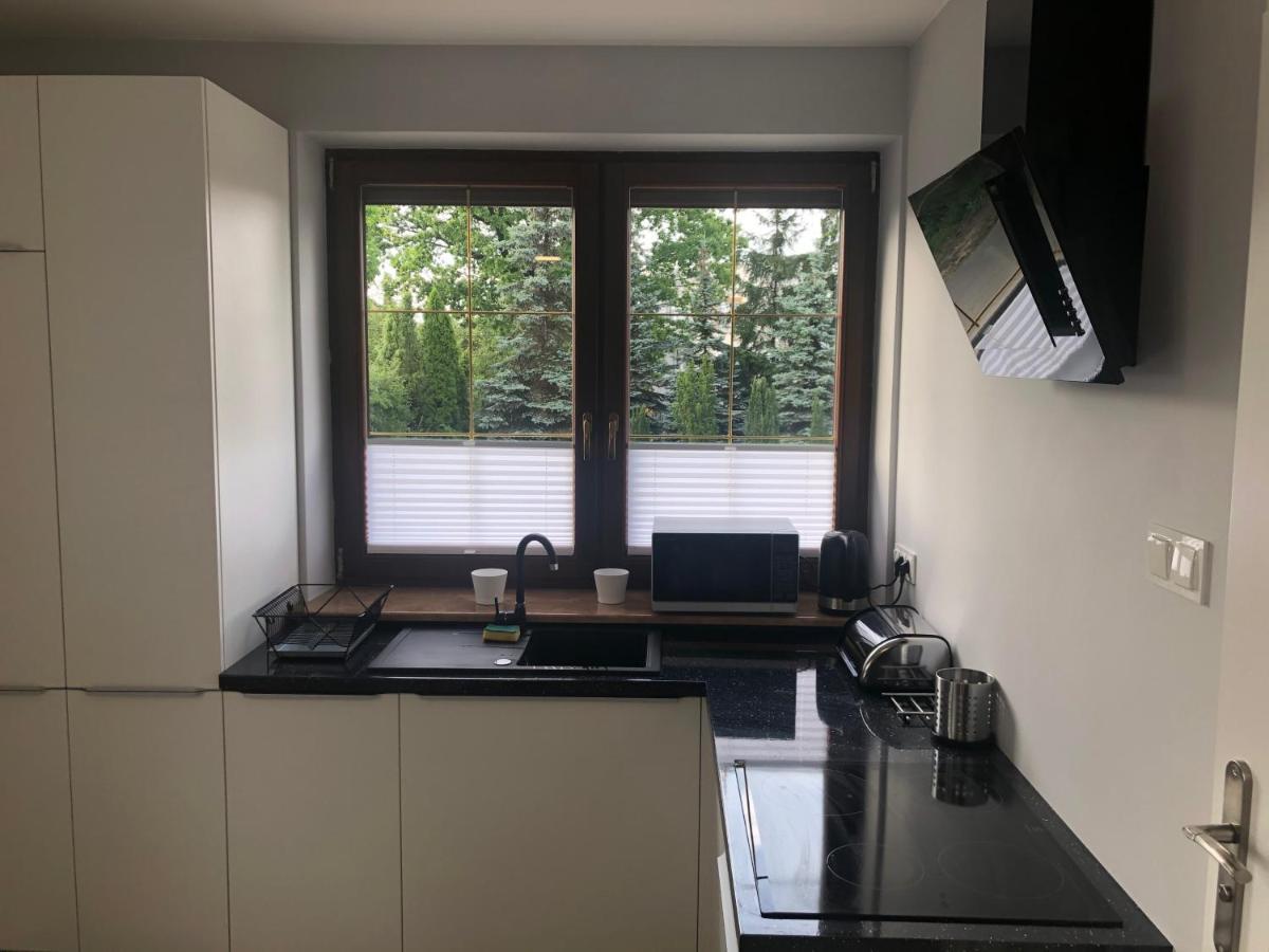 Klimatyzowane Apartamenty I Pokoje Przy Targach Kielce Exteriér fotografie