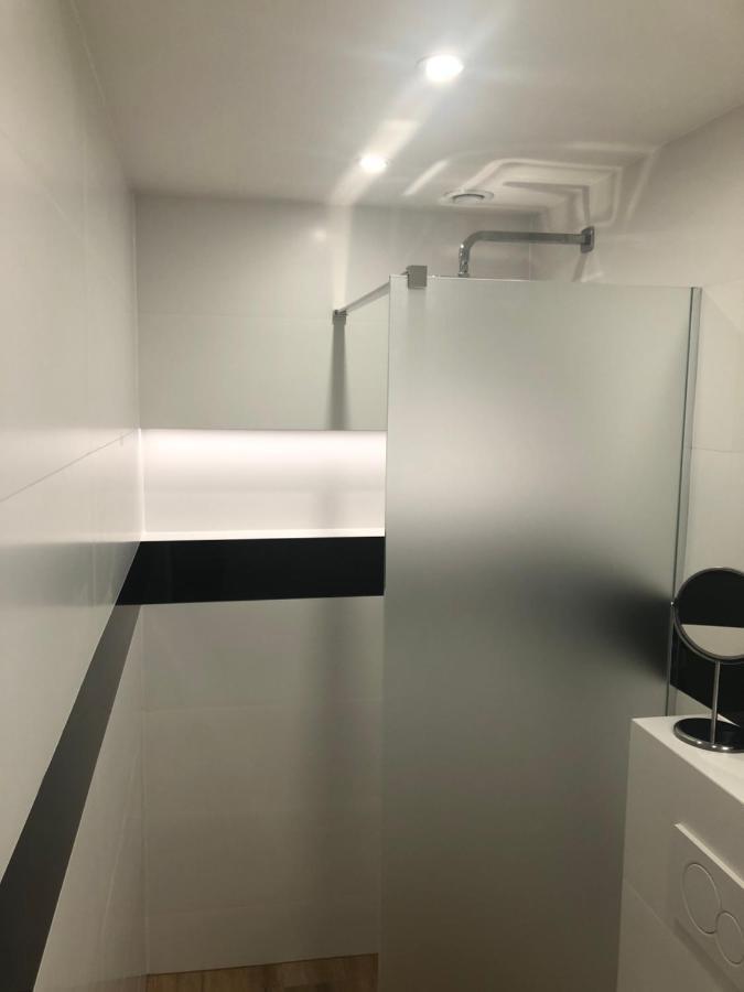 Klimatyzowane Apartamenty I Pokoje Przy Targach Kielce Exteriér fotografie