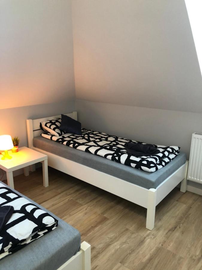 Klimatyzowane Apartamenty I Pokoje Przy Targach Kielce Exteriér fotografie